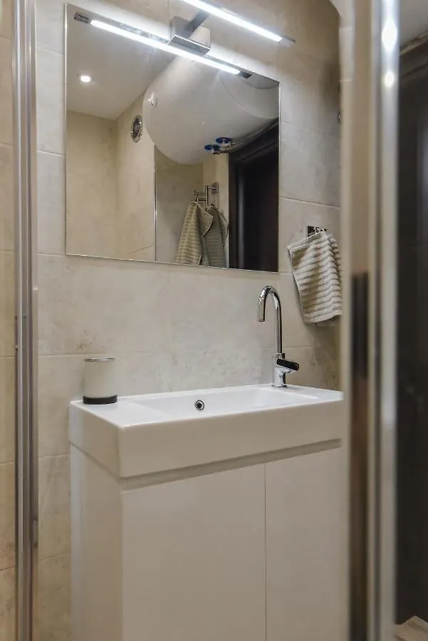 The Grunge Spot - Charming New 1-Bedroom By Flat Mаnager Sofia Appartement